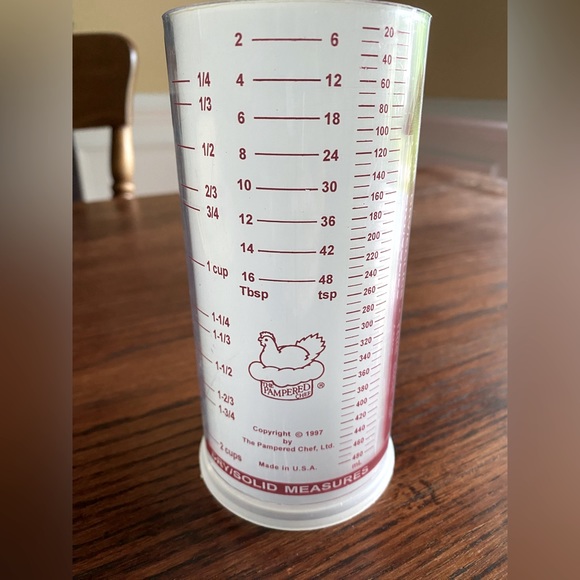 The Pampered Chef Kitchen Pampered Chef Measureall Cup 2 Cup